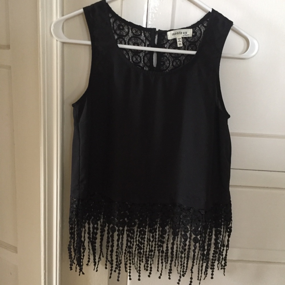 Monteau black fringe top